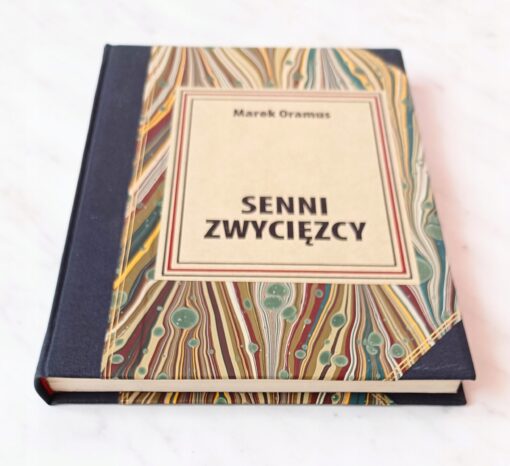 Oramus Senni zwycięzcy wydanie 2 OPRAWA - obrazek 3